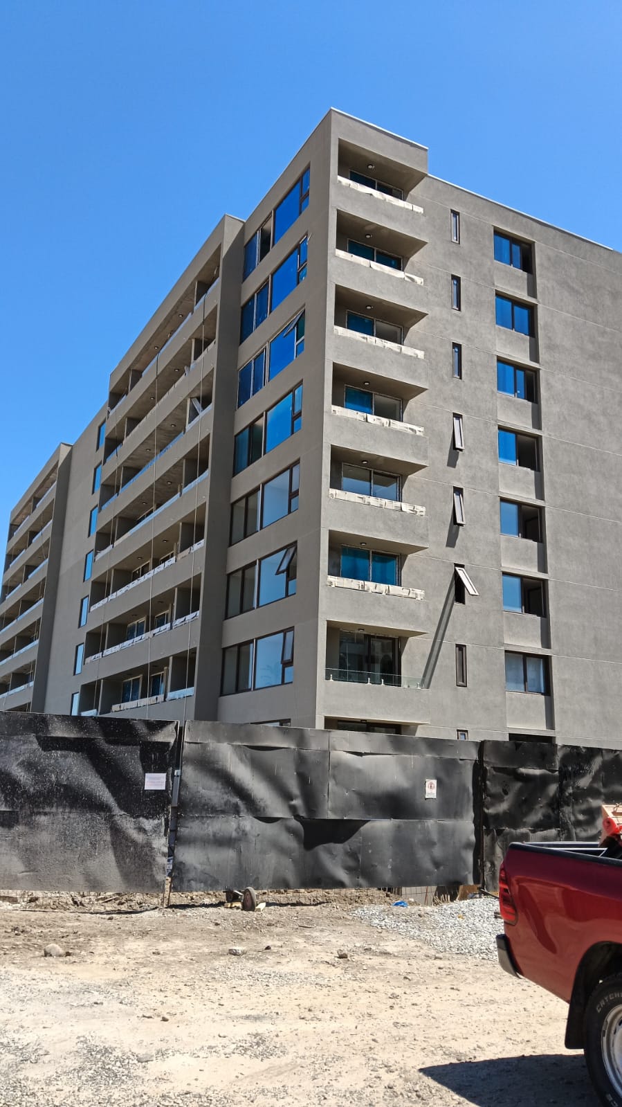 Edificio uno en construcción